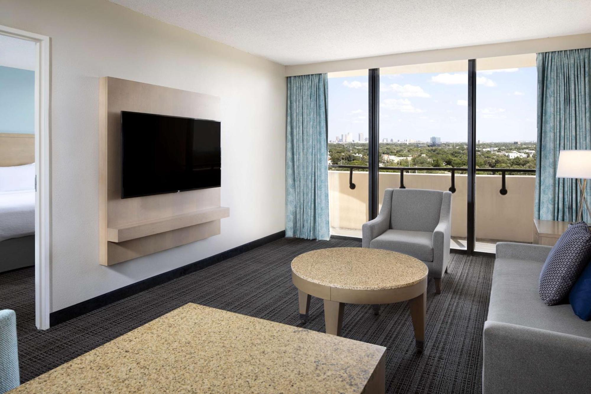 เอมบาสซีสวีท แทมปา แอร์พอร์ต เวสท์ชอร์ โฮเต็ล Hotel ภายนอก รูปภาพ